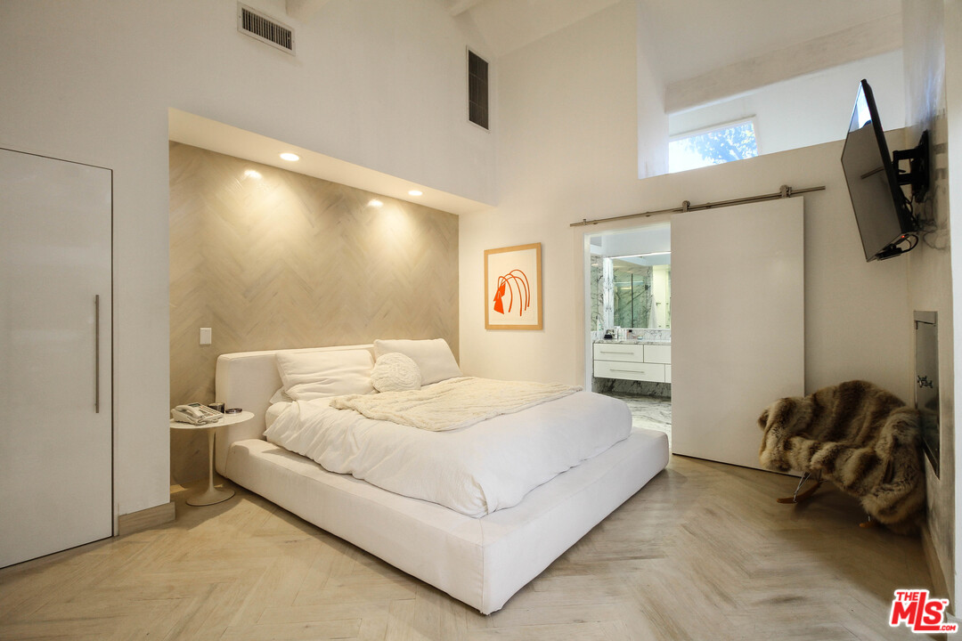 9996 Sunset Boulevard Beverly Hills, CA 90210 - Photo 20 of 31