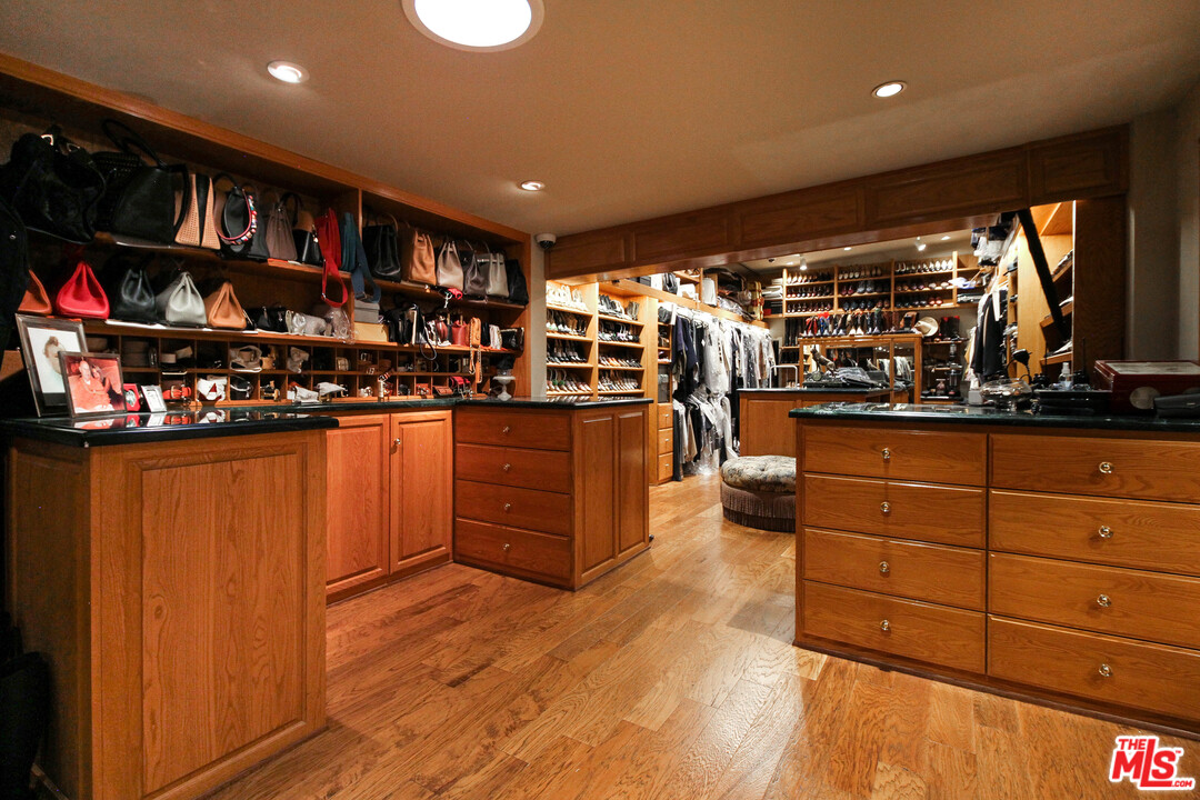 9996 Sunset Boulevard Beverly Hills, CA 90210 - Photo 24 of 31