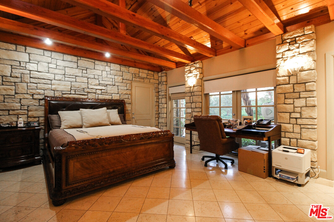 9996 Sunset Boulevard Beverly Hills, CA 90210 - Photo 27 of 31