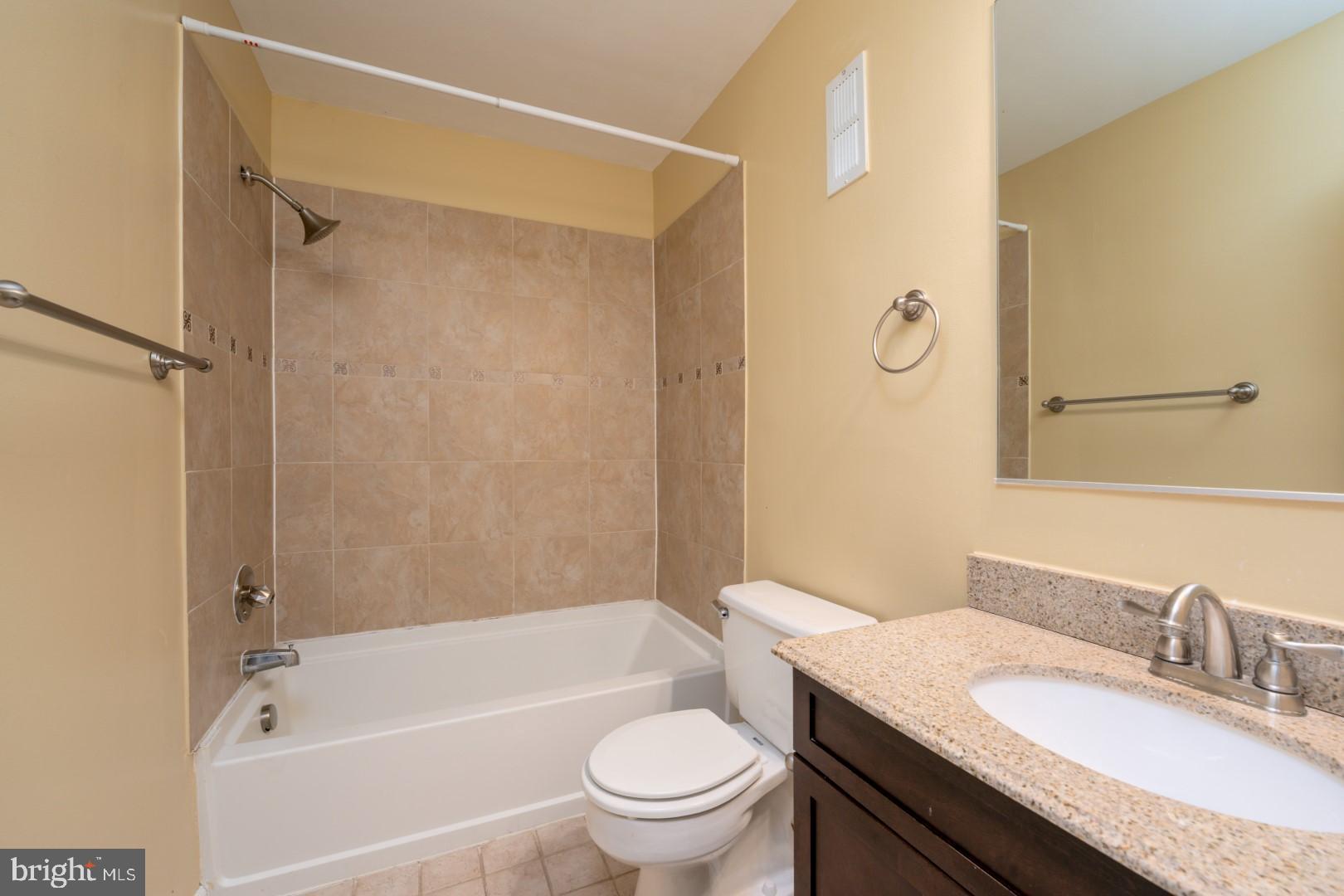 35 Andrew Place, Unit R112 Baltimore, MD 21201 - Photo 14 of 27