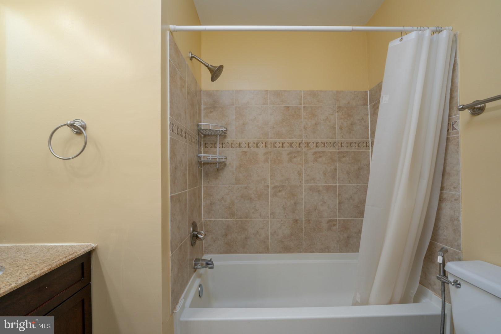 35 Andrew Place, Unit R112 Baltimore, MD 21201 - Photo 19 of 27