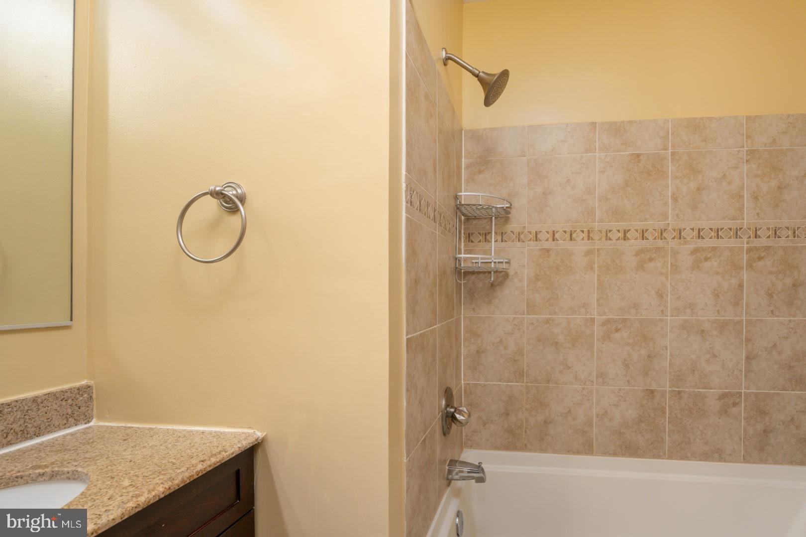 35 Andrew Place, Unit R112 Baltimore, MD 21201 - Photo 20 of 27