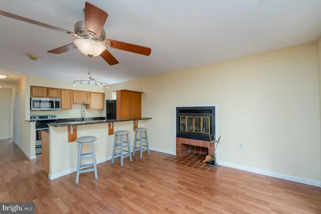 $1,950 | 35 Andrew Place, Unit R112, Baltimore, MD 21201