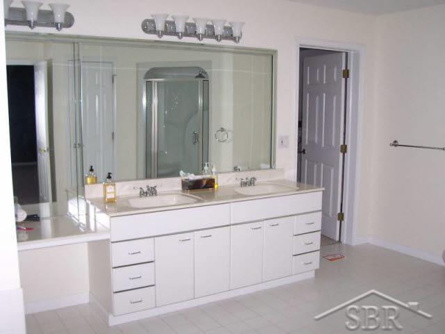4086 Autumn Ridge Saginaw, MI 48603 - Photo 7 of 7 20041519-6.JPG