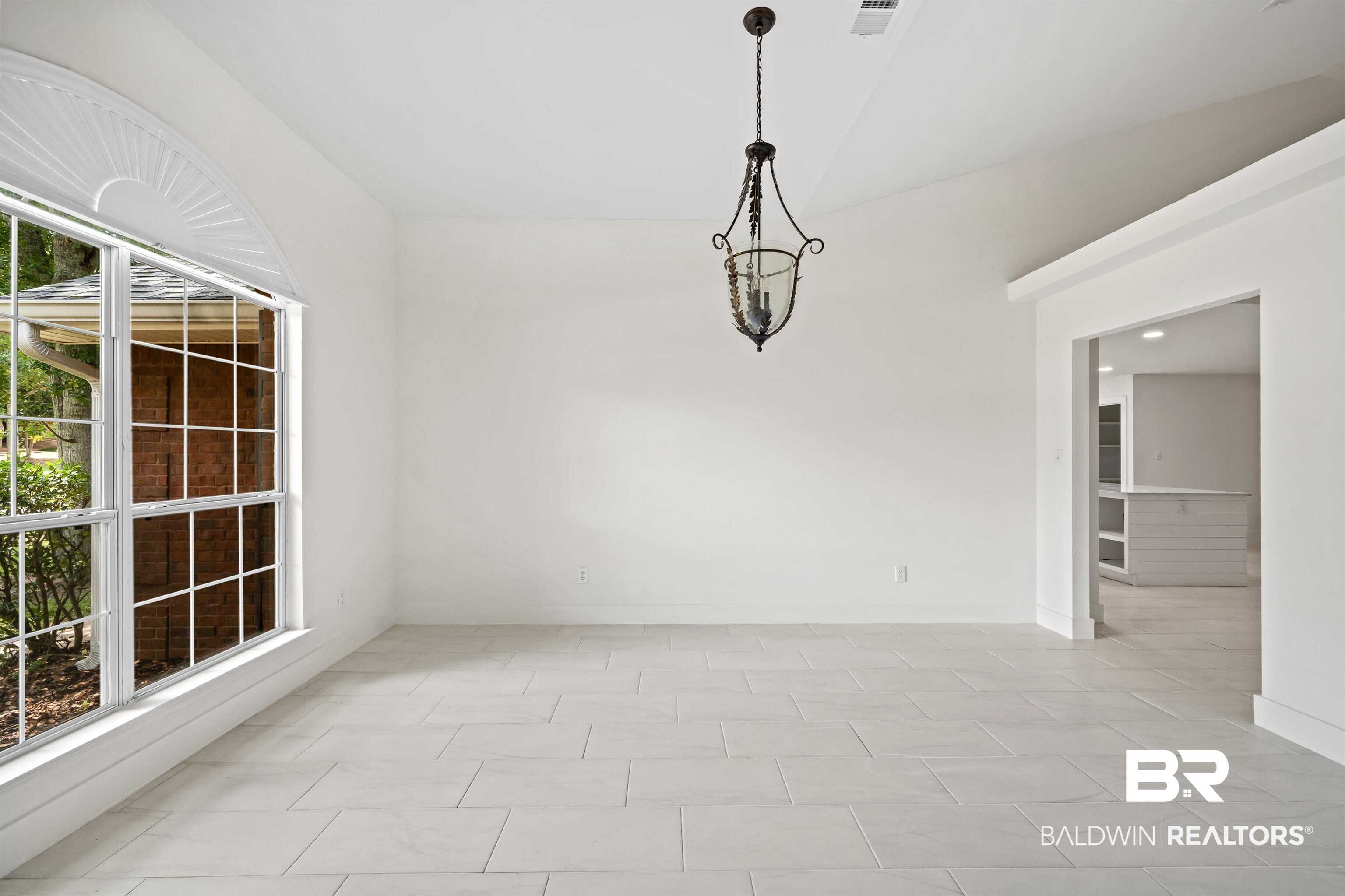 16362 Hamlet Lane Foley, AL 36535 - Photo 13 of 46 Dining area