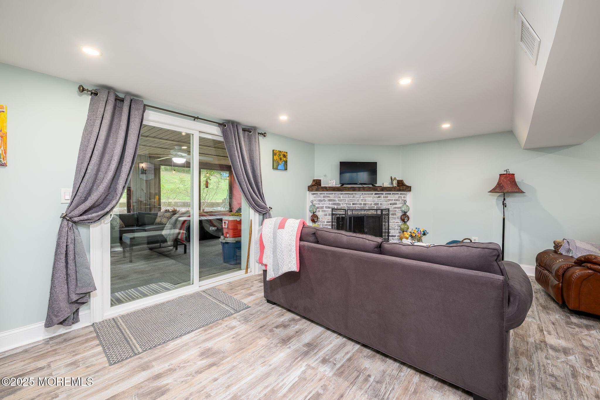 2 Darien Circle Howell, NJ 07731 - Photo 26 of 55 darien33