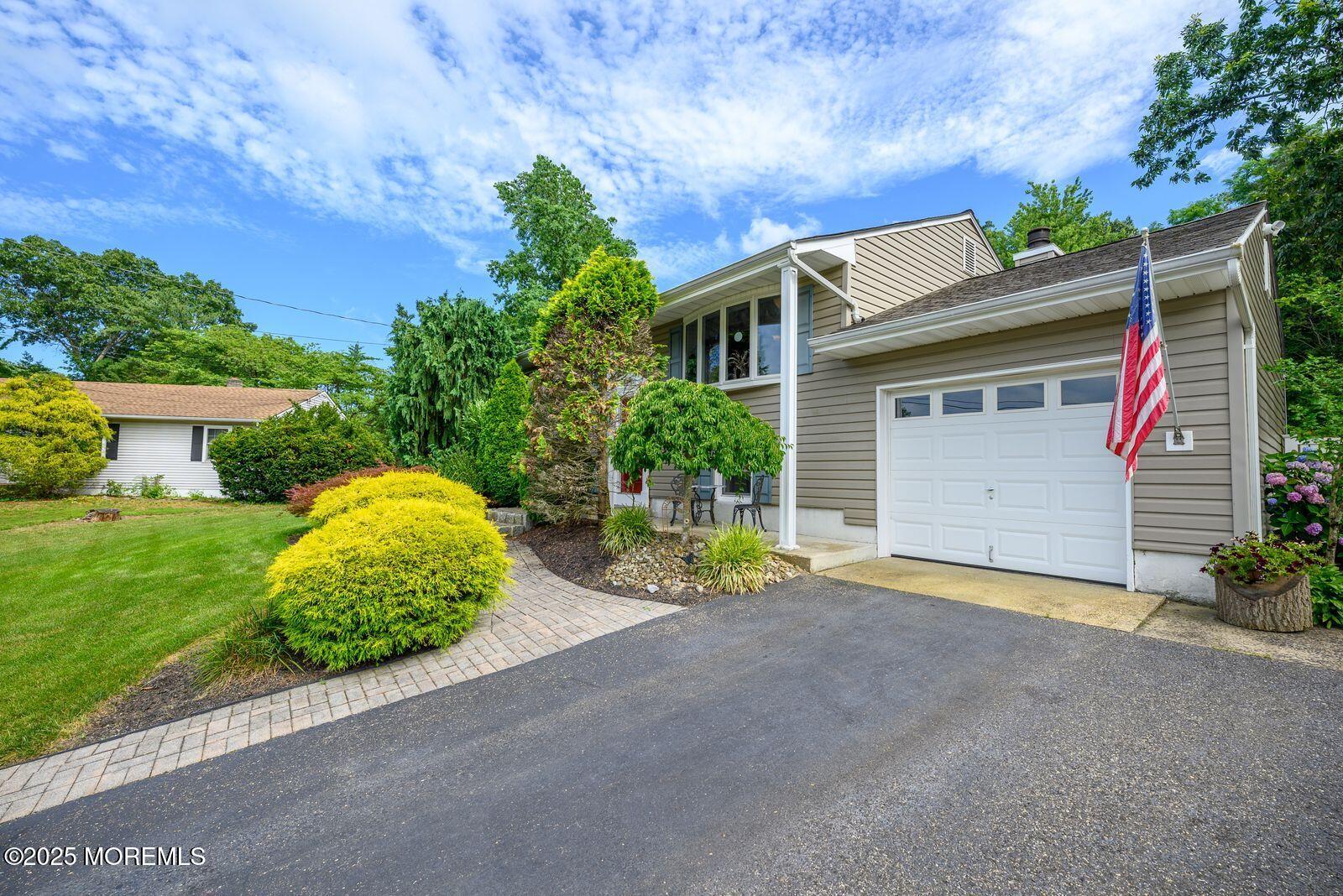 2 Darien Circle Howell, NJ 07731 - Photo 52 of 55 darien3