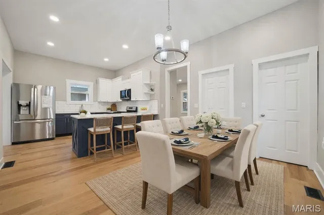 $575,000 | 503 Atalanta Avenue, Webster Groves, MO 63119