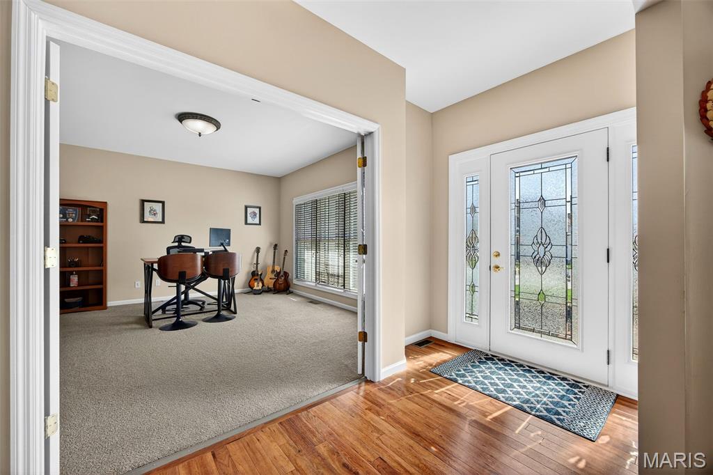 71 Harrisburg Court St. Peters, MO 63376 - Photo 5 of 49