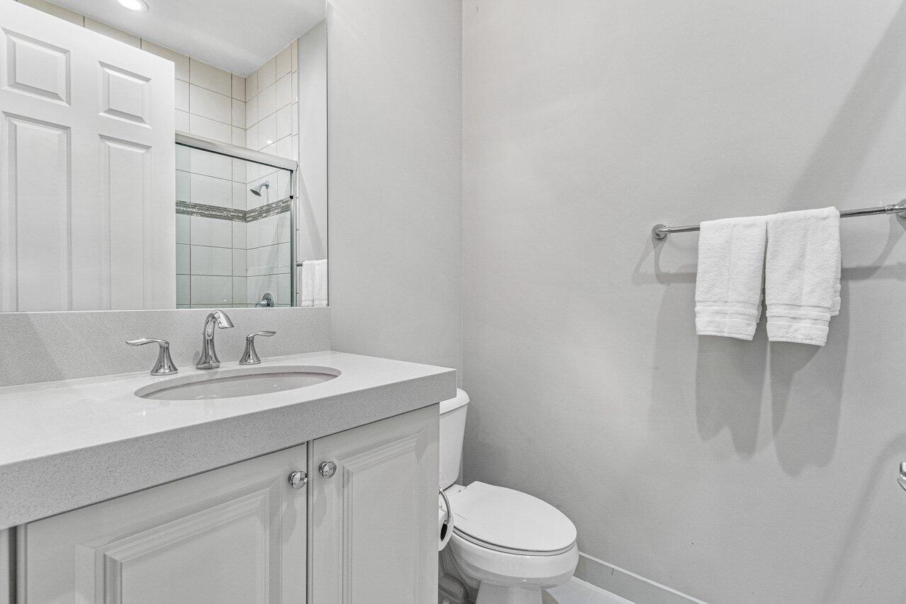 9488 Eden Roc Court Delray Beach, FL 33446 - Photo 16 of 35 006-9488EdenRocCourt-DelrayBeach-FL-3344