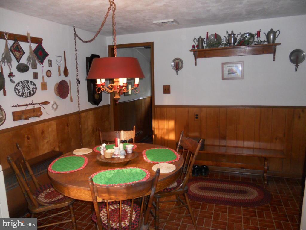 646 Aberdeen Road Elizabethtown, PA 17022 - Photo 3 of 27 Gallery Image 3