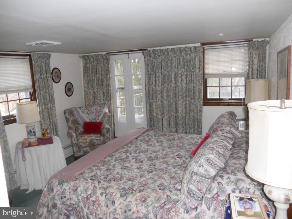 646 Aberdeen Road Elizabethtown, PA 17022 - Photo 8 of 27 Gallery Image 8