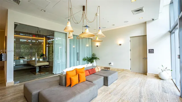 $725,000 | 16385 Biscayne Boulevard, Unit 3117, North Miami Beach, FL 33160