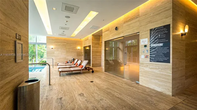 $725,000 | 16385 Biscayne Boulevard, Unit 3117, North Miami Beach, FL 33160