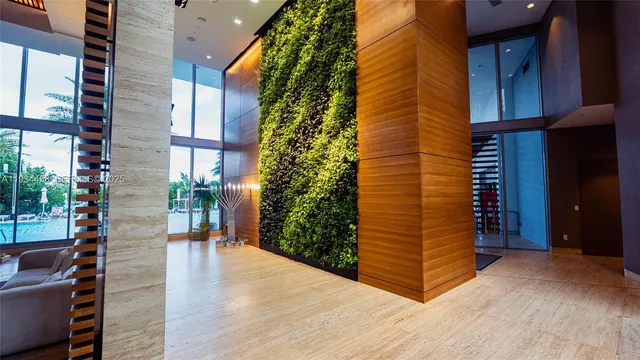 $725,000 | 16385 Biscayne Boulevard, Unit 3117, North Miami Beach, FL 33160