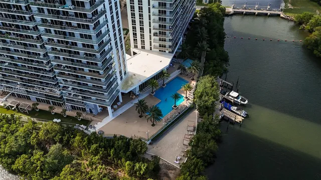 $725,000 | 16385 Biscayne Boulevard, Unit 3117, North Miami Beach, FL 33160