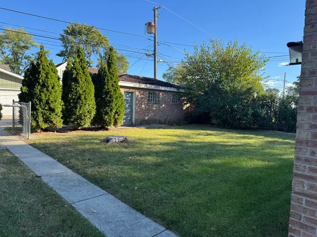 a view of a house with a swimming pool