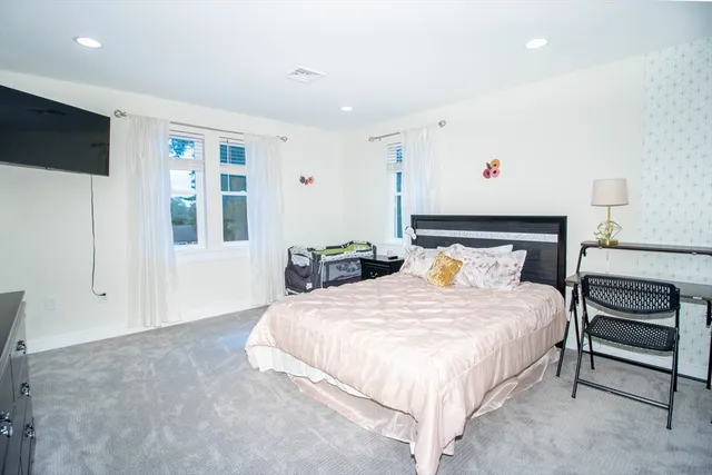 $4,500 | 5 Morse Avenue, Unit 1, Plainville, MA 02762