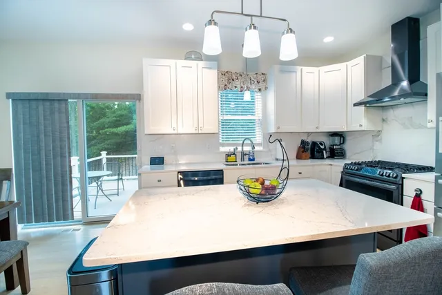 $4,500 | 5 Morse Avenue, Unit 1, Plainville, MA 02762