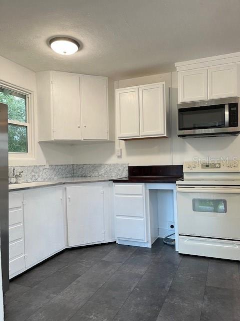 330 South Woodland Boulevard, Unit 4 Deland, FL 32720 - Photo 4 of 12