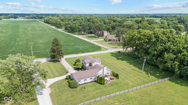 $1,899,900 | 5479 South 200 East, Anderson, IN 46017