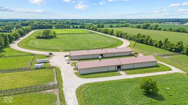 $1,600,000 | 5479 South 200 East, Anderson, IN 46017