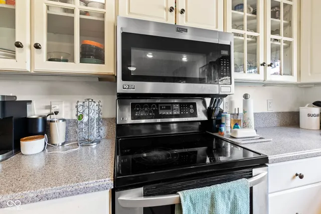 $1,899,900 | 5479 South 200 East, Anderson, IN 46017