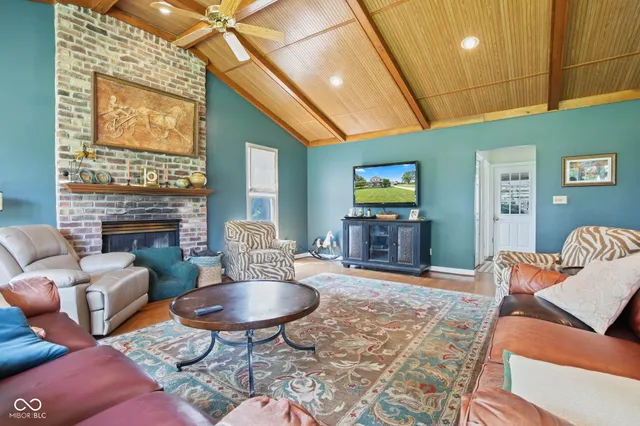 $1,899,900 | 5479 South 200 East, Anderson, IN 46017