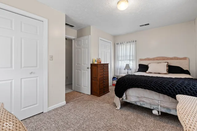 $1,899,900 | 5479 South 200 East, Anderson, IN 46017