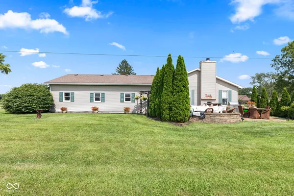 $1,600,000 | 5479 South 200 East, Anderson, IN 46017