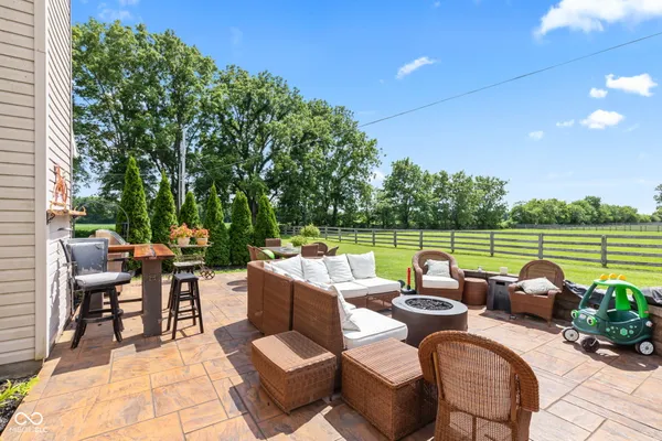 $1,600,000 | 5479 South 200 East, Anderson, IN 46017