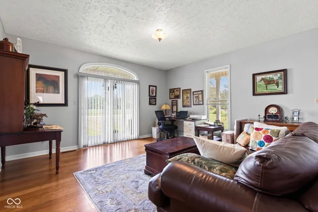 $1,899,900 | 5479 South 200 East, Anderson, IN 46017