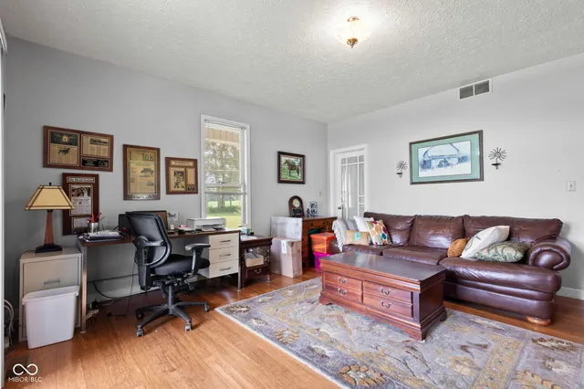 $1,899,900 | 5479 South 200 East, Anderson, IN 46017