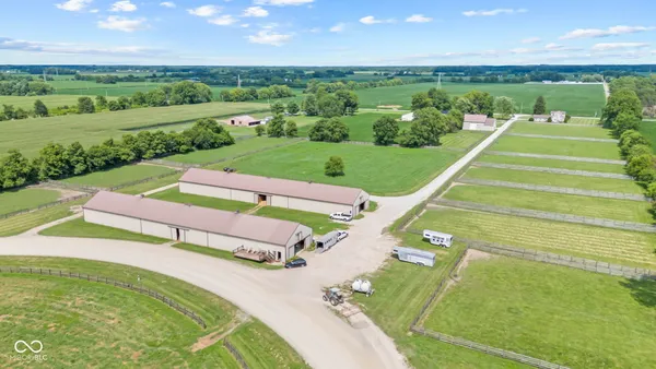 $1,600,000 | 5479 South 200 East, Anderson, IN 46017