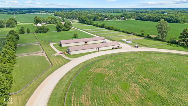 $1,899,900 | 5479 South 200 East, Anderson, IN 46017