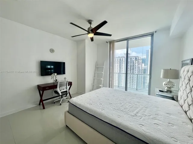 $655,000 | 1111 Southwest 1st Avenue, Unit 3223, Miami, FL 33130
