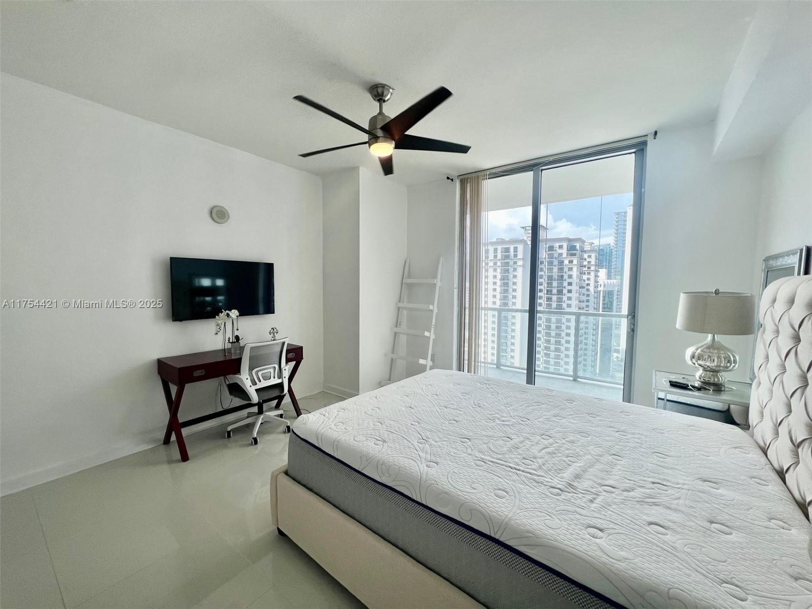 1111 Southwest 1st Avenue, Unit 3223 Miami, FL 33130 - Photo 6 of 32