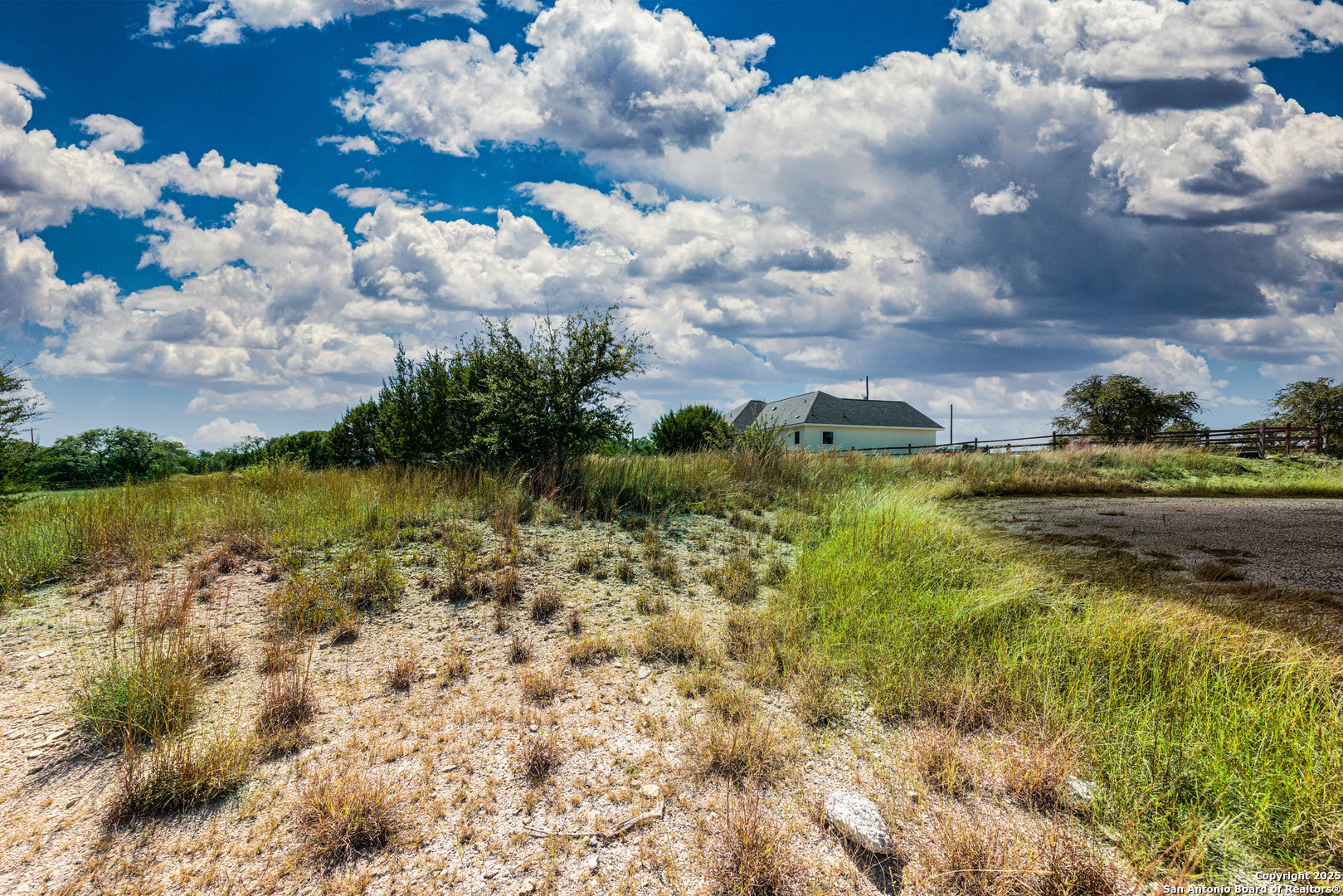 104 Capt Castro Blanco, TX 78606 - Photo 4 of 30
