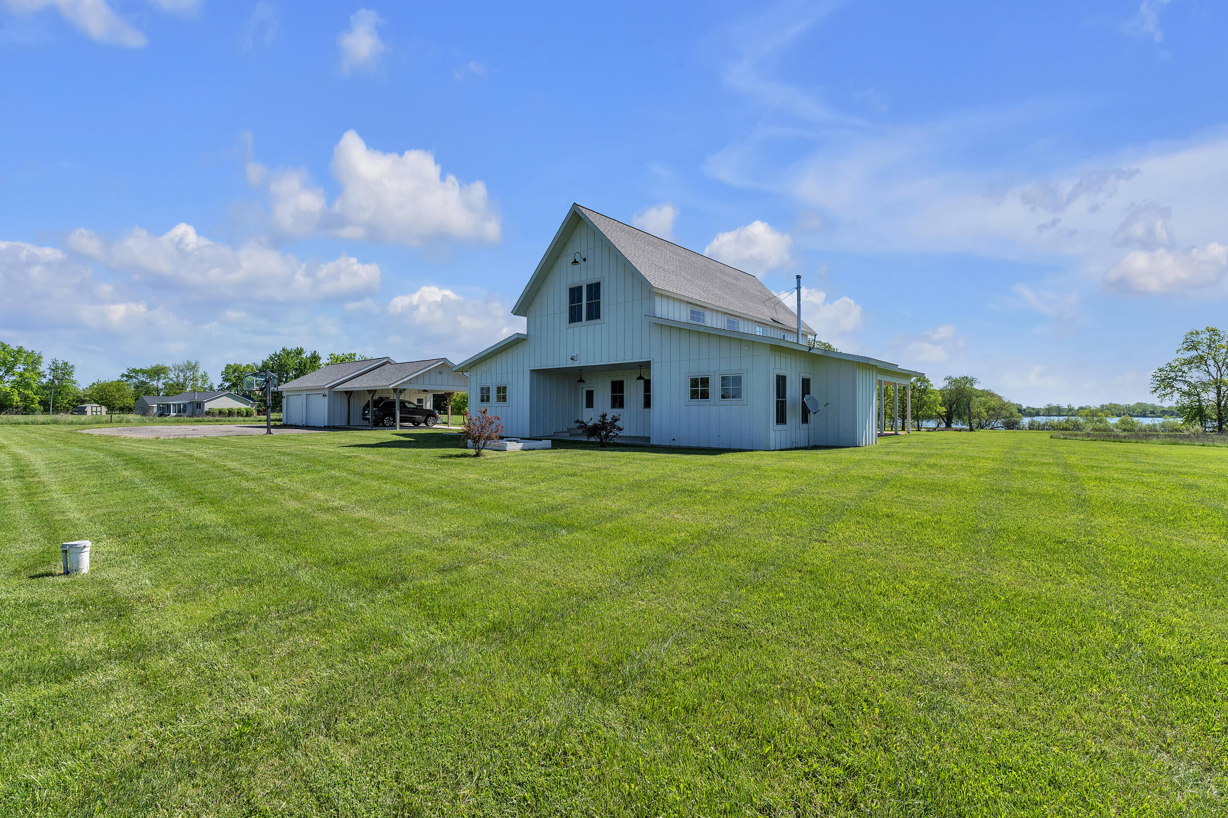 1812 Guenther Road Chelsea, MI 48118 - Photo 3 of 71 guenther-58