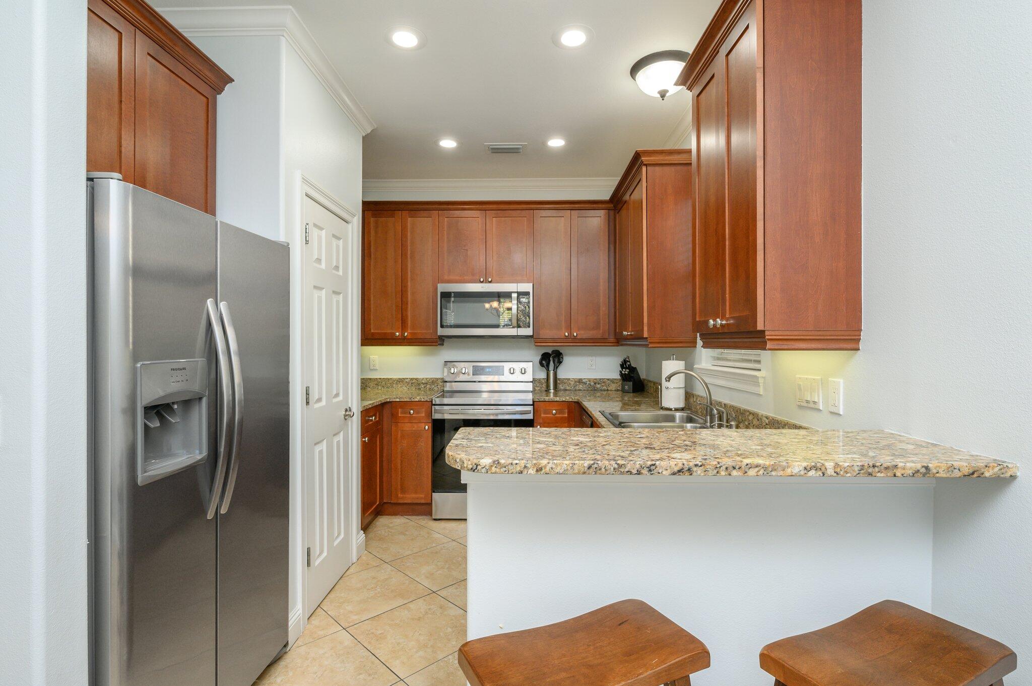 223 Grand Key Loop East Destin, FL 32541 - Photo 14 of 75 Efficient Kitchen