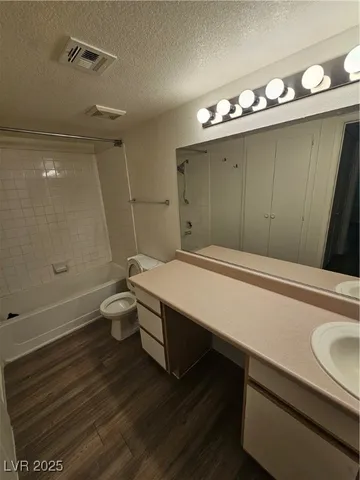 $1,125 | 2300 East Silverado Ranch Boulevard, Unit 1147, Las Vegas, NV 89123