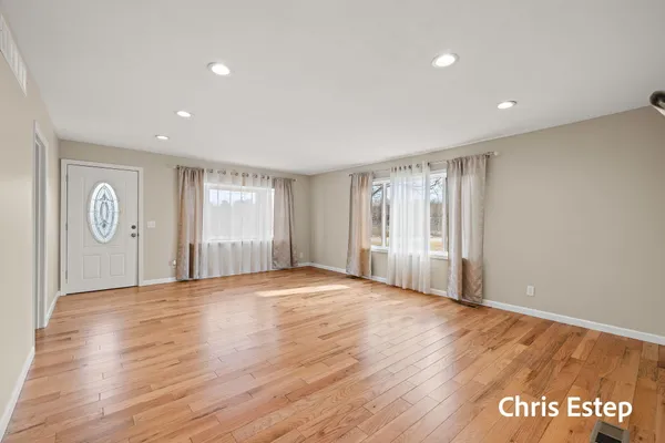 $269,400 | 11365 Warner Avenue, Grant, MI 49327