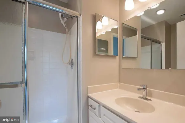 $3,450 | 7066 Solomon Seal Court, Springfield, VA 22152