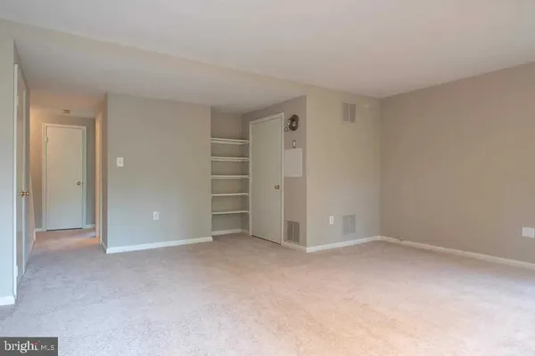 $3,450 | 7066 Solomon Seal Court, Springfield, VA 22152