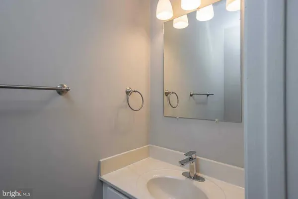 $3,450 | 7066 Solomon Seal Court, Springfield, VA 22152