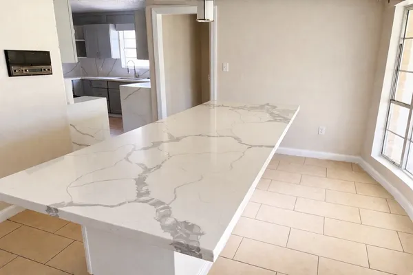 $3,000 | 7410 Antoine Drive, Houston, TX 77088