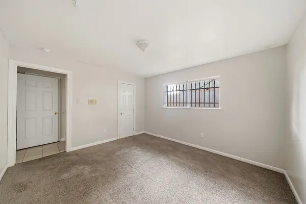 $3,000 | 7410 Antoine Drive, Houston, TX 77088