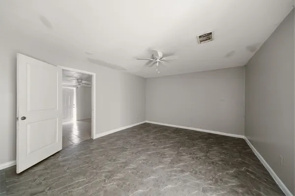 $3,000 | 7410 Antoine Drive, Houston, TX 77088