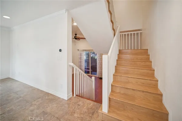 $575,000 | 19545 Sherman Way, Reseda, CA 91335