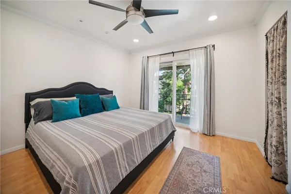 $575,000 | 19545 Sherman Way, Reseda, CA 91335